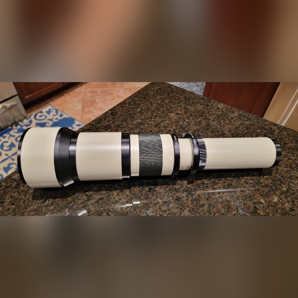 SAMYANG Telephoto Lens. 650-1300mm F/8.0 For SLR/DSLR cameras Model# UM-ZL650W